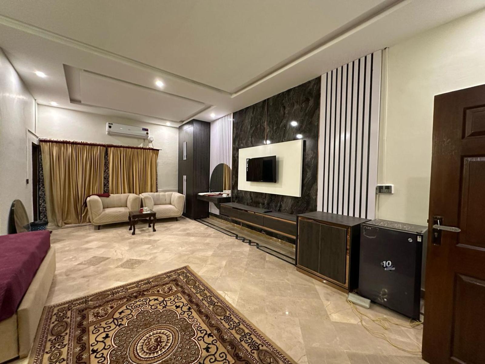 Four Season Boutique Hotel Islamabad Exteriör bild